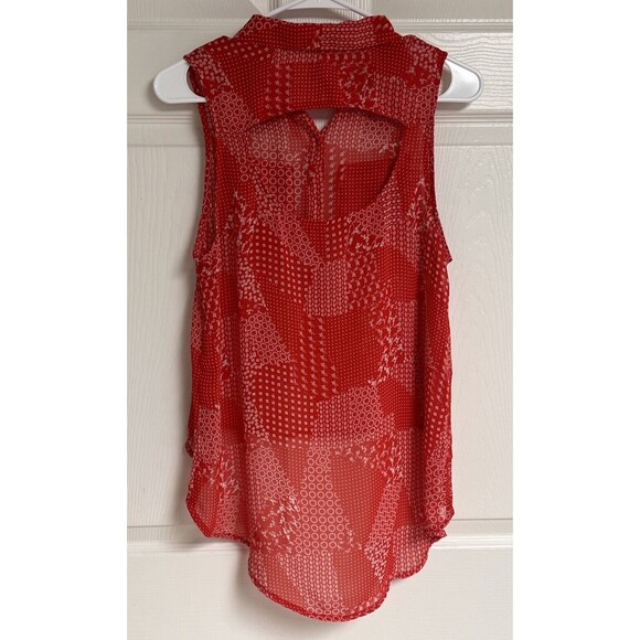 Forever 21 Exclusive Sleeveless Buttoned Collared Red White Blouse Top Size M - Picture 2 of 4